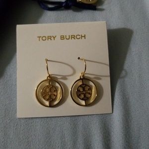 Tory Burch *Flash Sale****Drop earrings